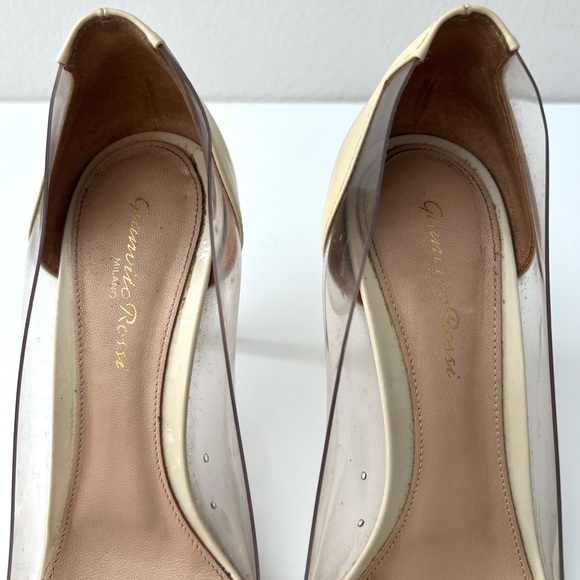 Gianvito Rossi 85 Plexi offwhite patent leather pumps, size 38.5 (US 8) - Picture 7 of 11